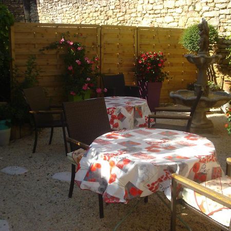Locastillon Bagian luar foto